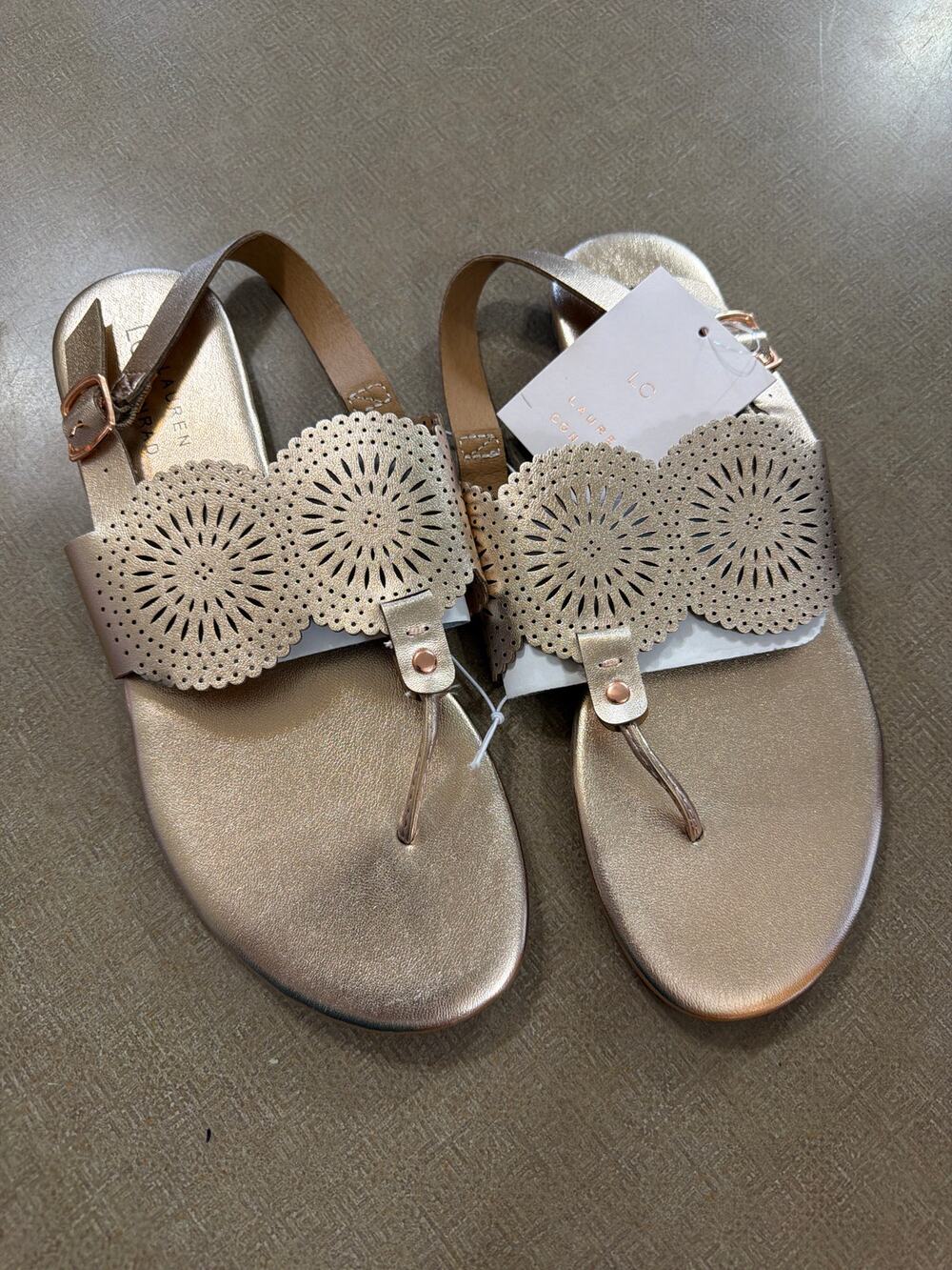 LC Lauren Conrad Metallic Rose Gold Thong flat sandals size 9 NWT